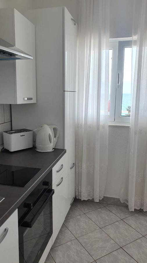 Apartment Franic Sućuraj Exteriör bild