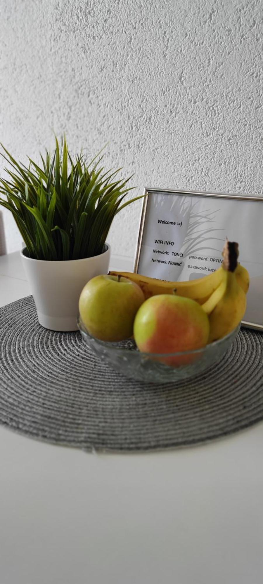 Apartment Franic Sućuraj Rum bild