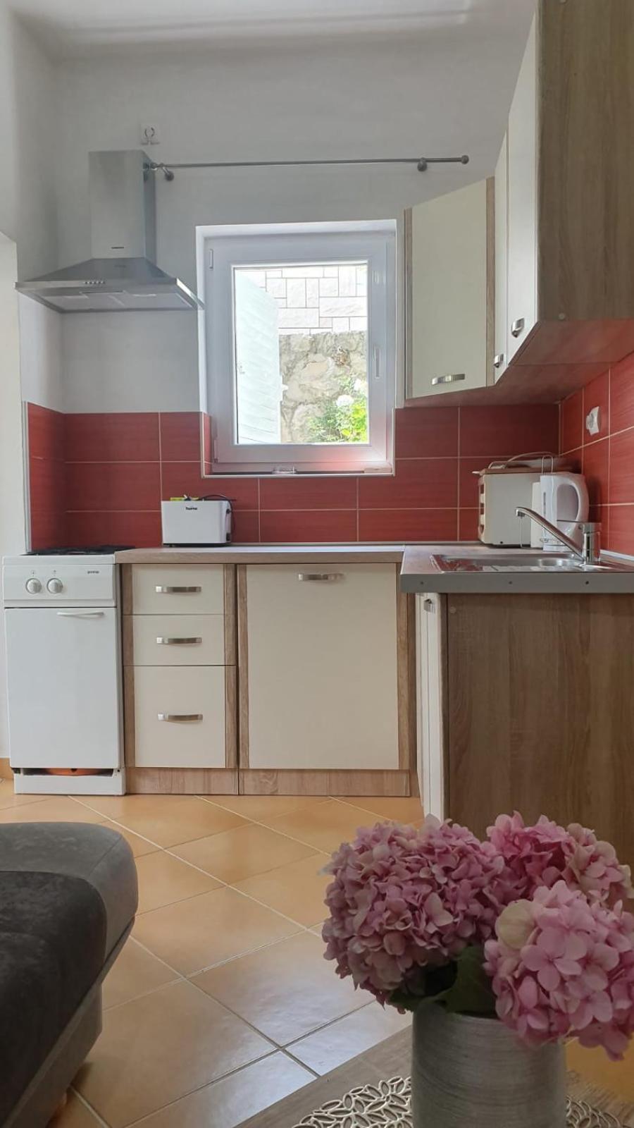 Apartment Franic Sućuraj Rum bild