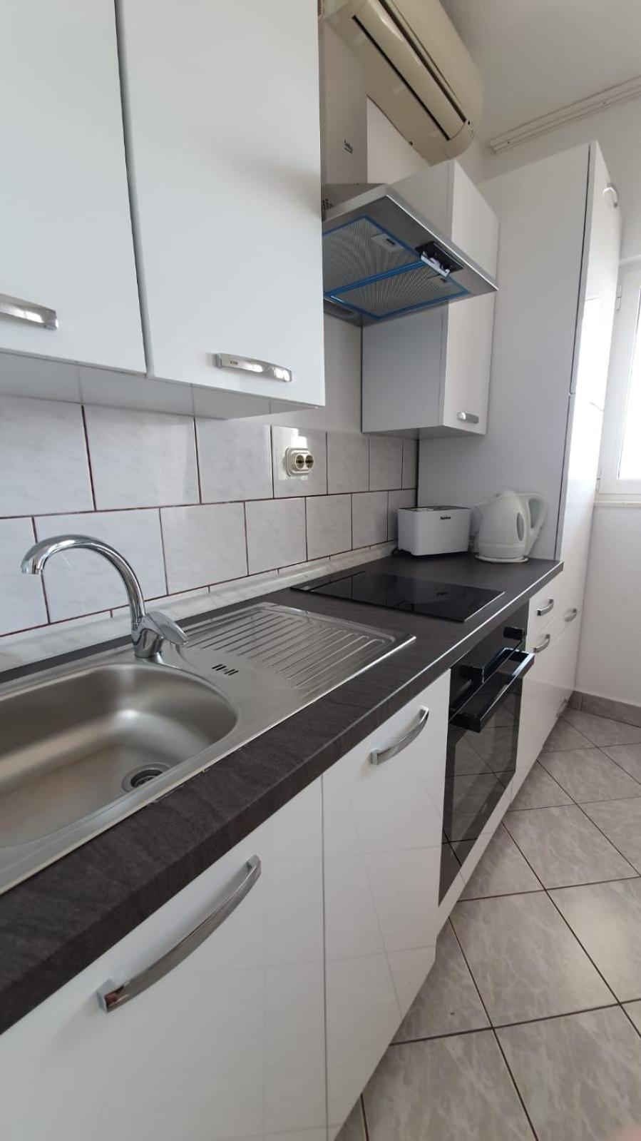 Apartment Franic Sućuraj Rum bild