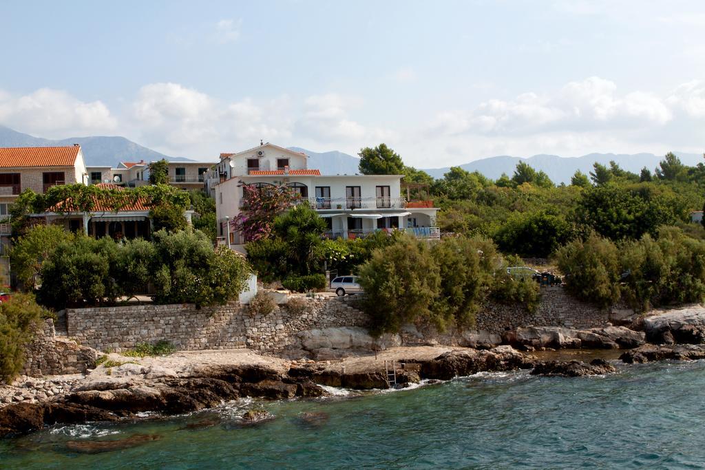 Apartment Franic Sućuraj Rum bild